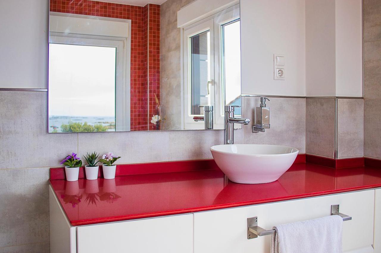 Casa Feitina: Vistas Al Mar, Moderna Y Funcional Villa A Illa de Arousa Buitenkant foto