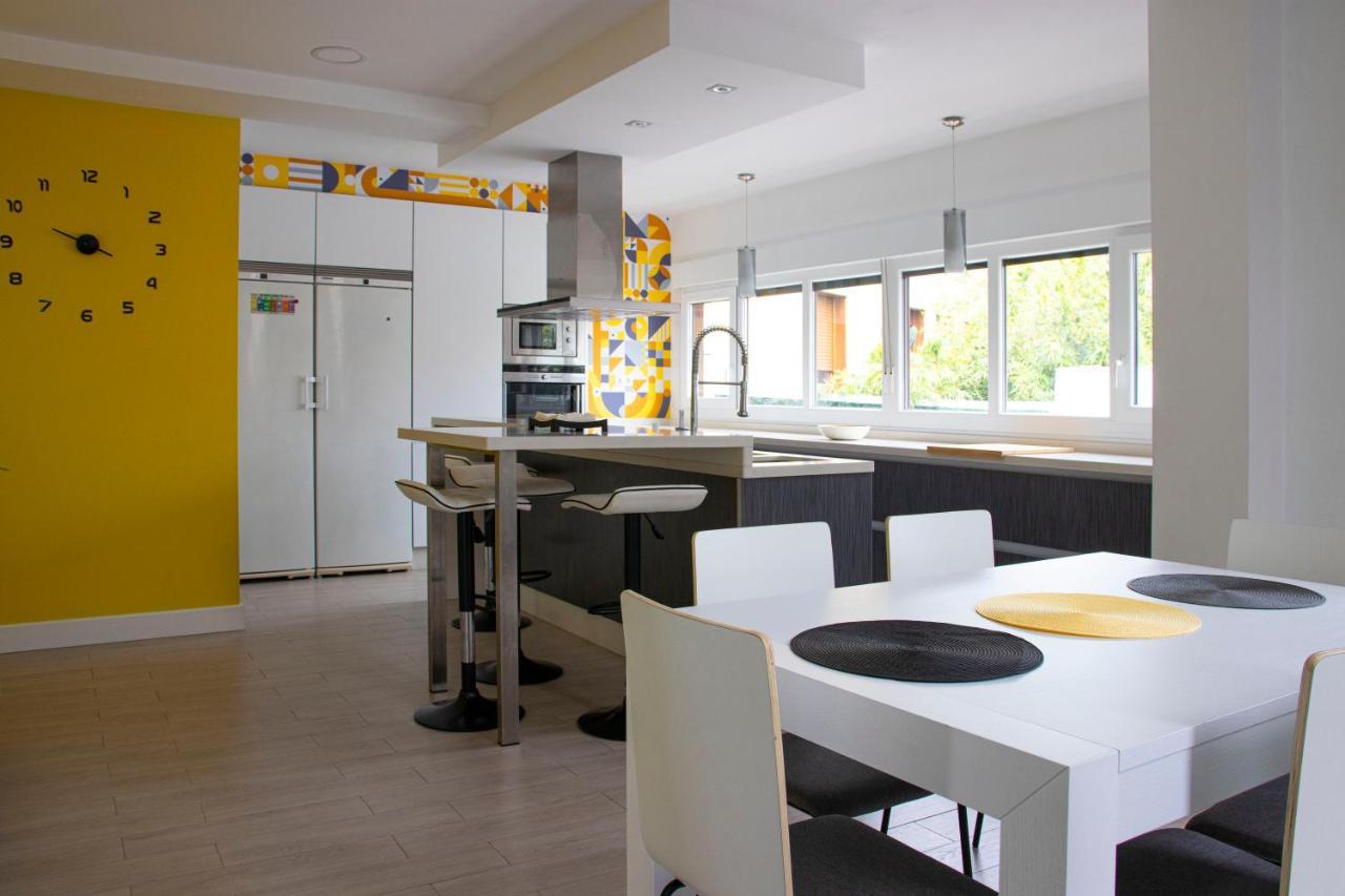 Casa Feitina: Vistas Al Mar, Moderna Y Funcional Villa A Illa de Arousa Buitenkant foto